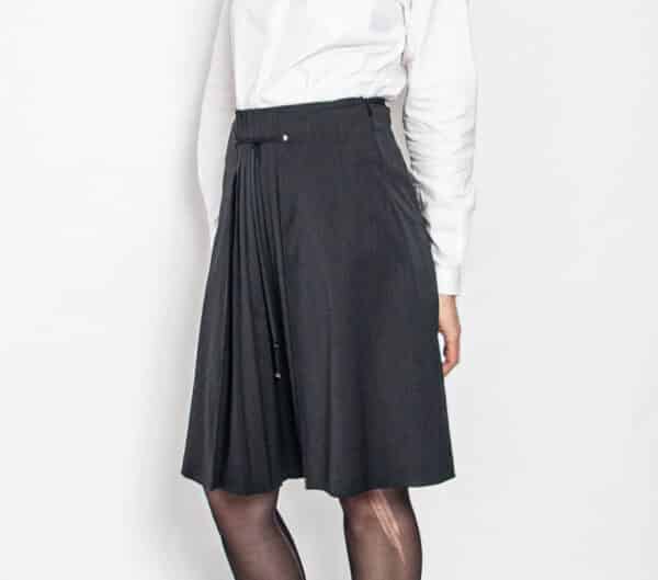 00s Hugo Boss Rock Wolle 34-36